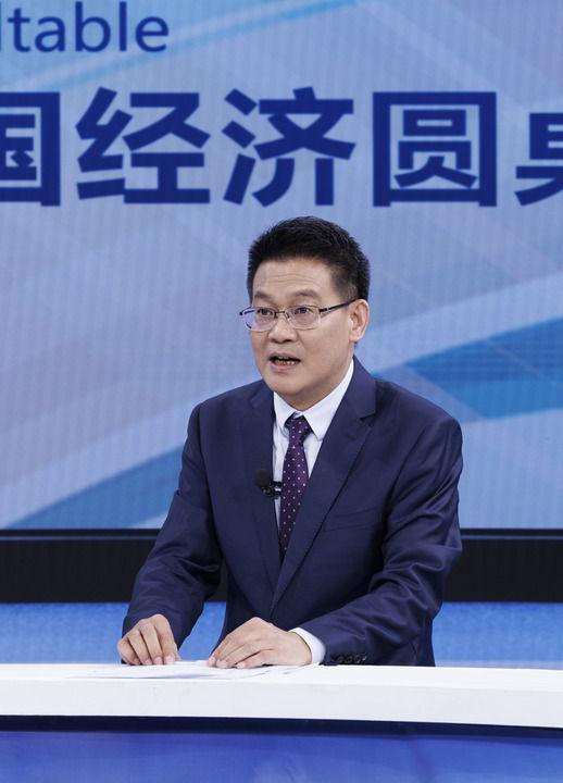 确定性应对各种不确定性——中国经济圆桌会聚焦“四稳”麻将胡了中国经济圆桌会·新华全媒头条以高质量发展的(图11)
